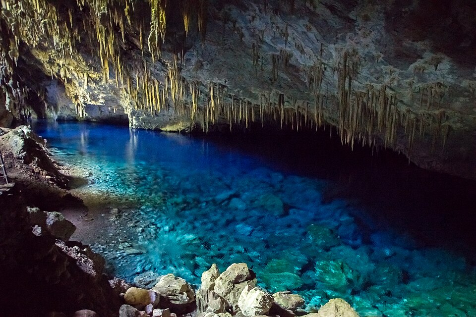 Gruta do Lago Azul