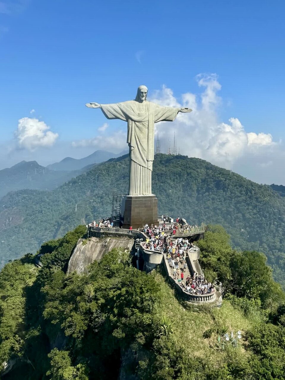 Aerial view of Cristo Redentor, Rio de Janeiro.jpg